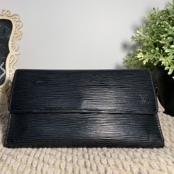 Authentic Louis Vuitton Sarah Black Epi Leather Long Wallet