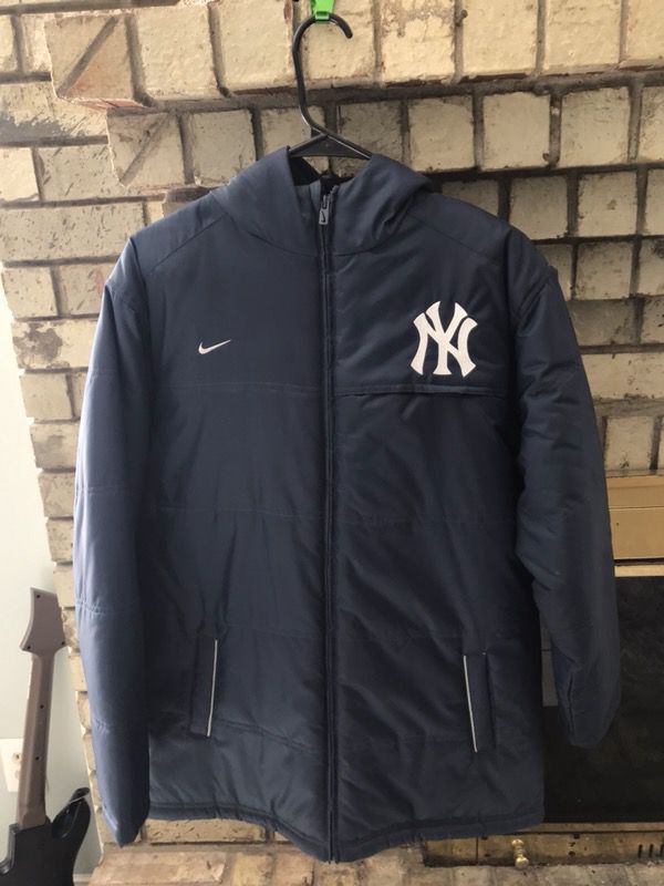 Nike New York Yankees winter jacket for Sale in Dallas, TX - OfferUp