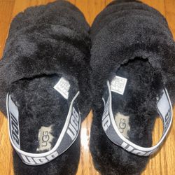 UGG Slides (Women’s 9)