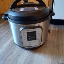 Insta Pot 8qt