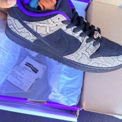 Nike Sb Dunks Size 12m First Come $200 Pick Up