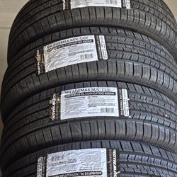 235 60 18 Royalblack