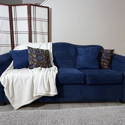 La-Z-Boy Blue Suede Sofa – Excellent Condition