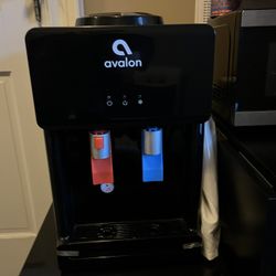Like New Table Top Water Dispenser
