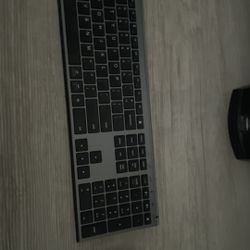 Wireless Bluetooth Keyboard And Mouse