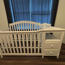 Sorelle Berkley 4in1 Crib And Changing Table