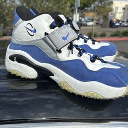 Nike Air Zoom “Barry Sanders” Turf Shoes