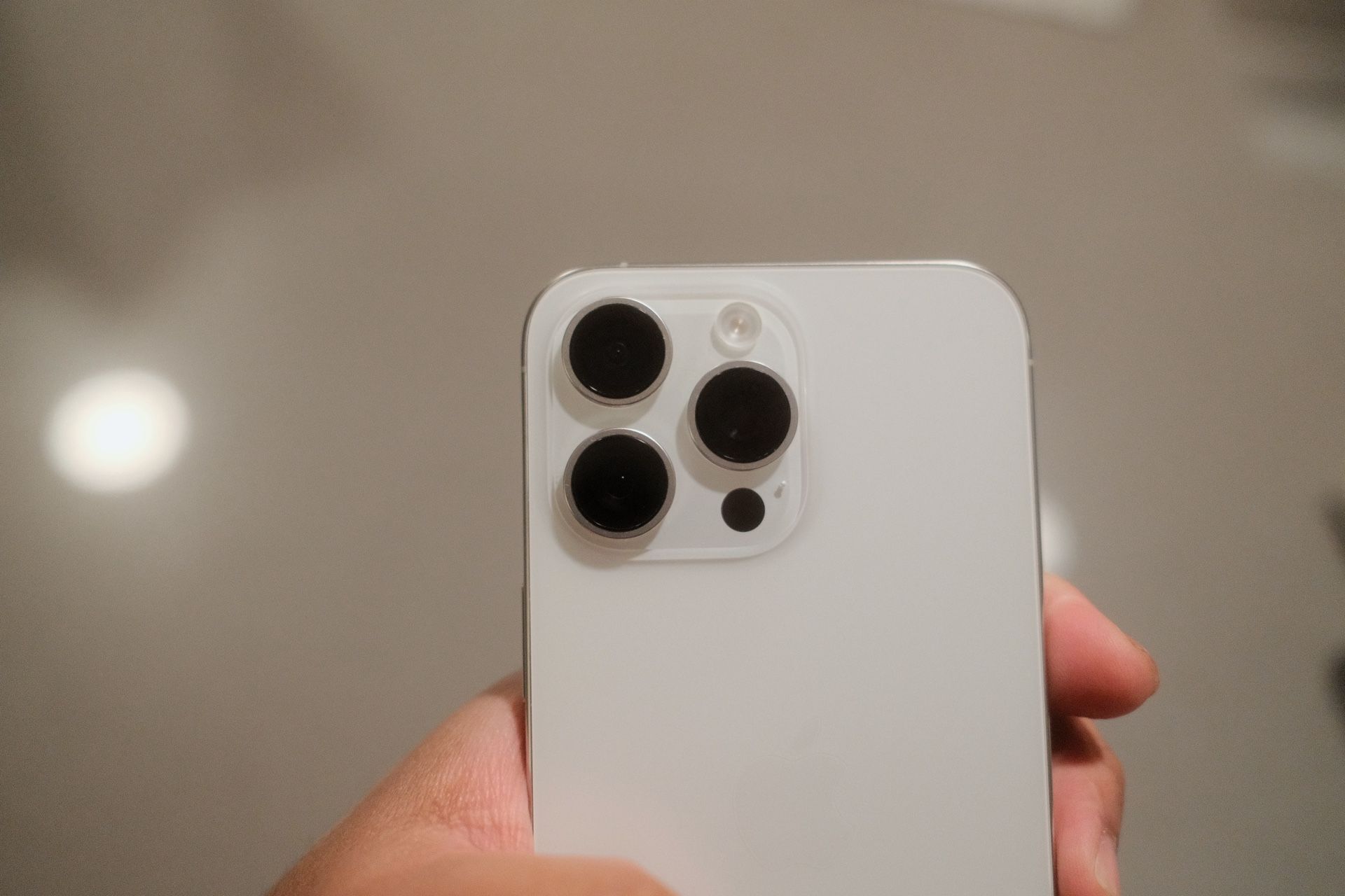 FOR SALE: UNLOCKED 256GB IPHONE 15 PM WHITE TITANIUM EXCELLENT CONDITION!