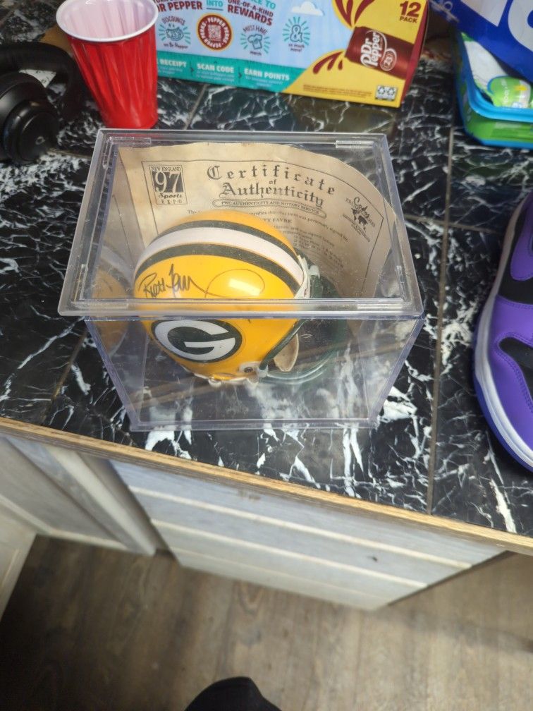 Brett Favre Mini Helmet
