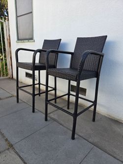 Set of 2 Outdoor Wicker Bar Stools 30"H.
