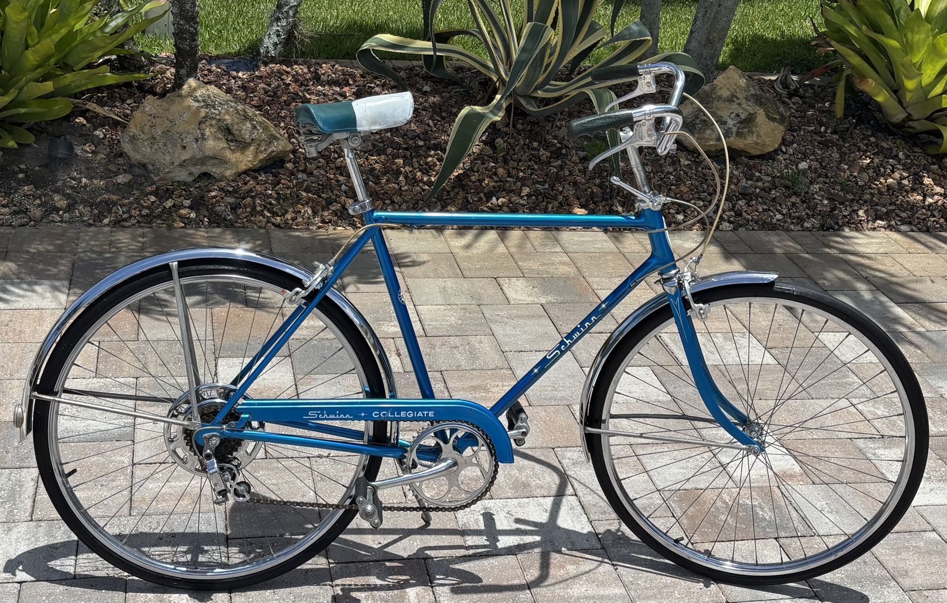 SCHWINN COLLEGIATE MEN’S (CHICAGO)JUNE 1968 ALL Original Unrestored 5 Speed 26” Single Stik Gear