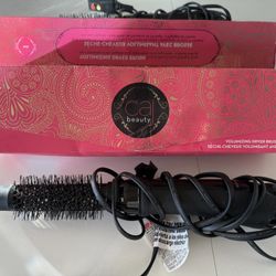 Hair Dryer/Secadora De Cabello.