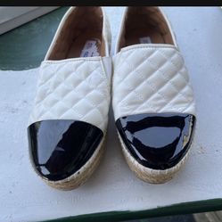 Woman shoes