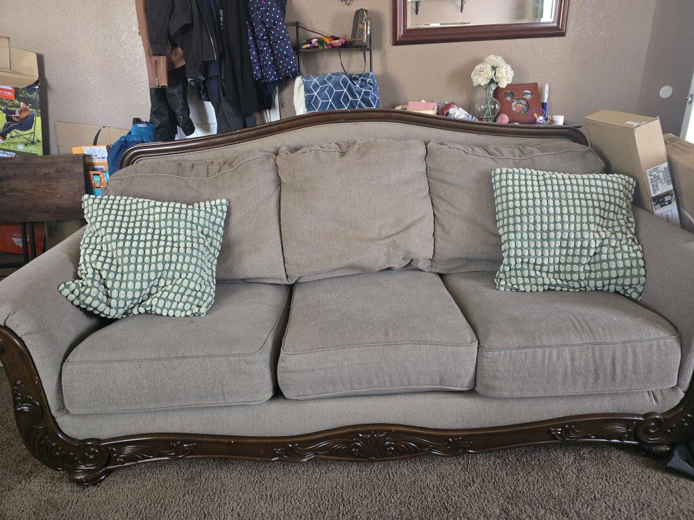 4 Piece Couch Set 