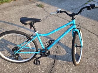 Guardian Hybrid Bike Bicycle Like New Medium Frame All tuned up and ready to ride - $60 FIRM