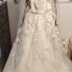 Brand New Wedding Dress