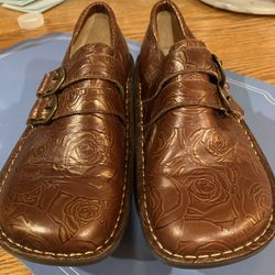 Néw Womens Alegria All-572 Alki Clogs Copper/Tooled Floral Shoes Size 35EU
