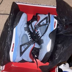 Air Jordan 4 