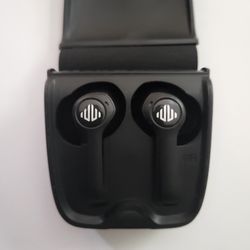 Bluetooth Wireless Earbuds