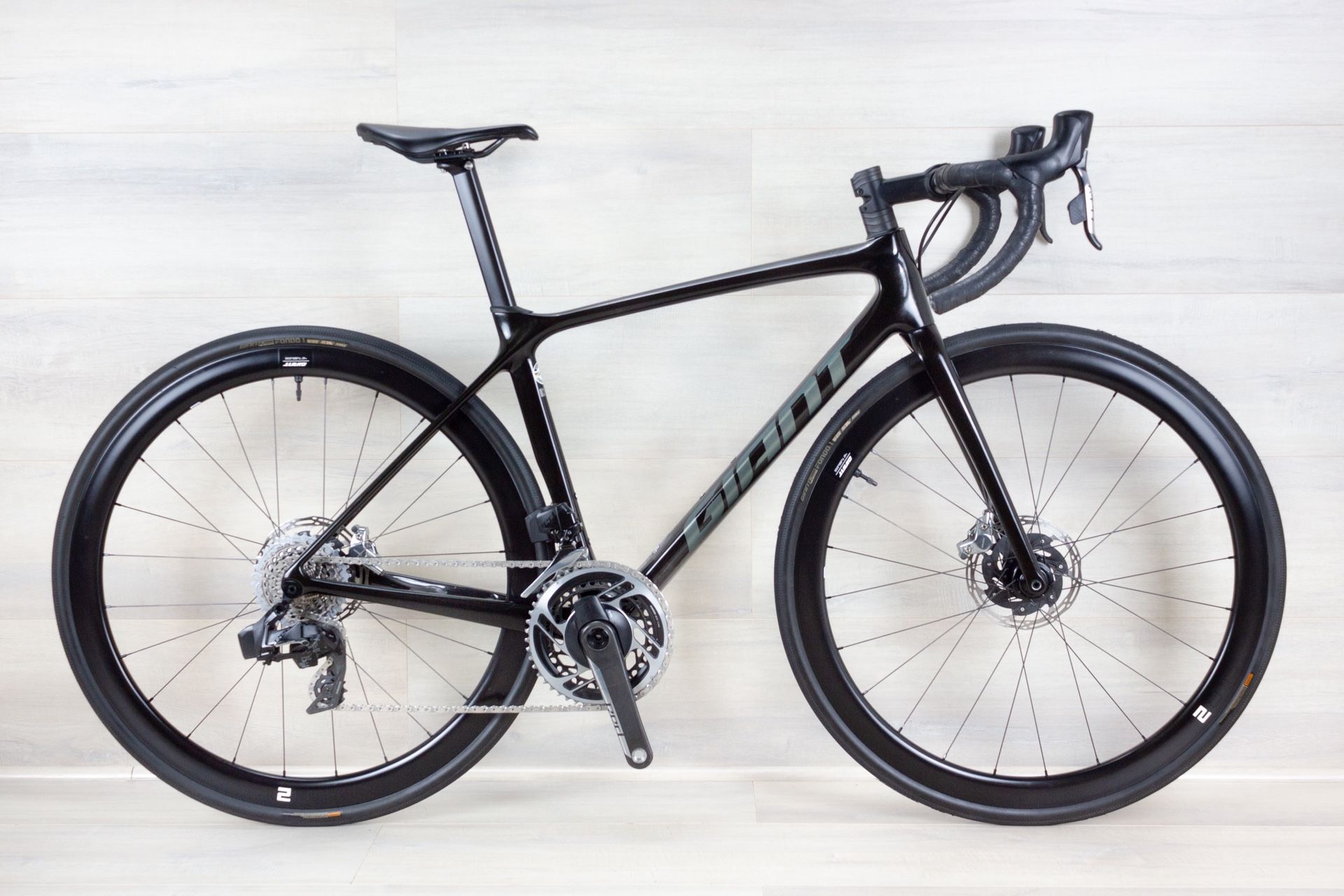Giant TCR1 SRAM Red , Size - Small, 2022-23, Carbon road bike, Sram Red AXS, carbon wheels