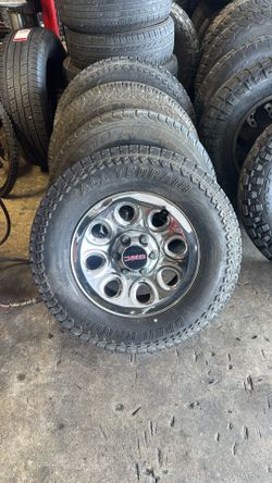 Chevy/gmc Rims 17s