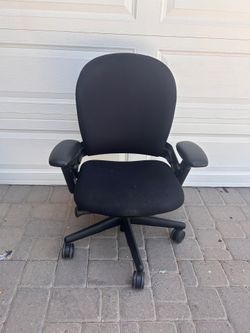 High End Office Chair - Can Deliver!