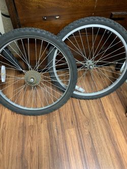 Set front and rear 24 inch tires and rims