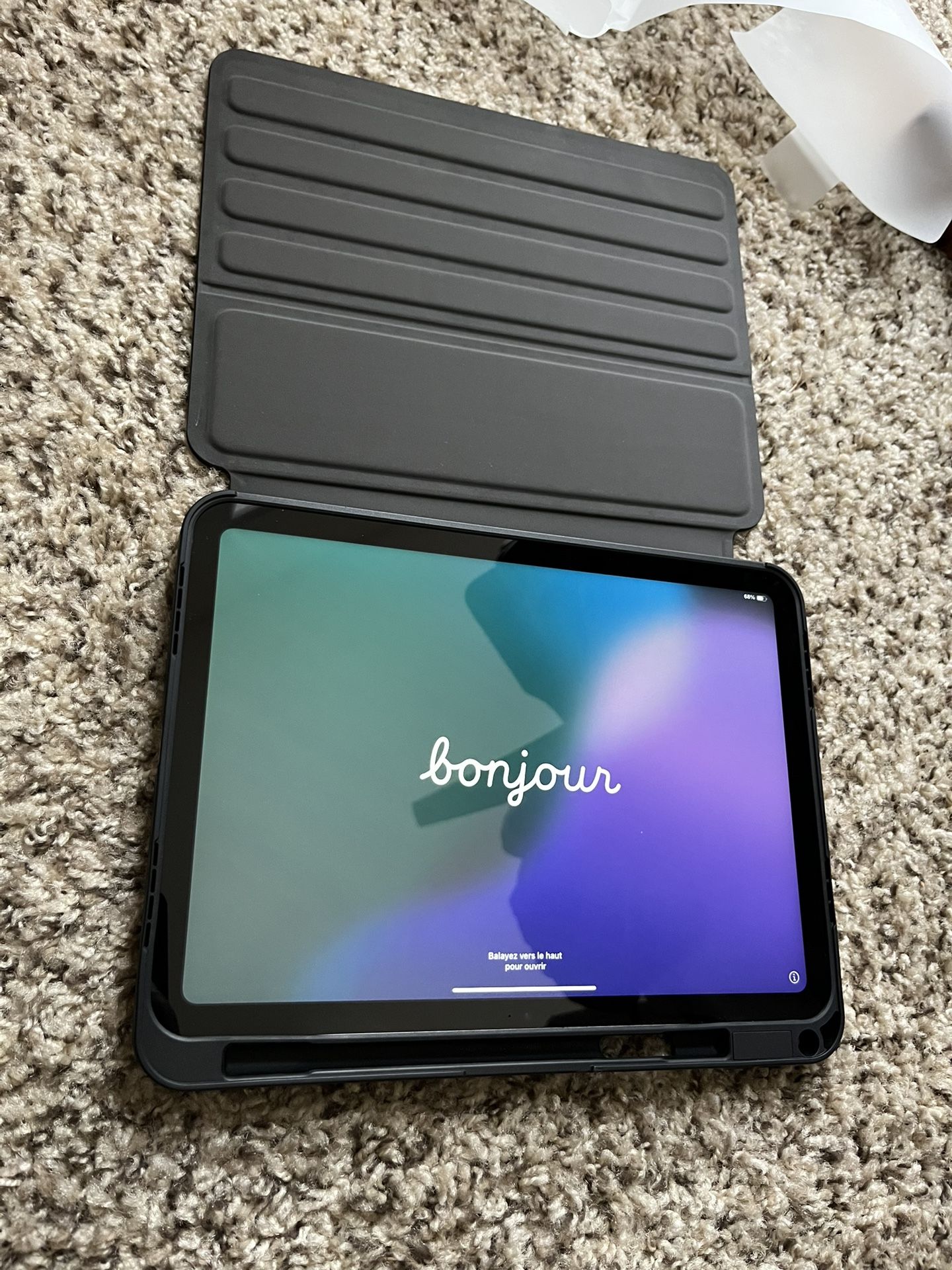 iPad 10th Gen Brand New W/ Case