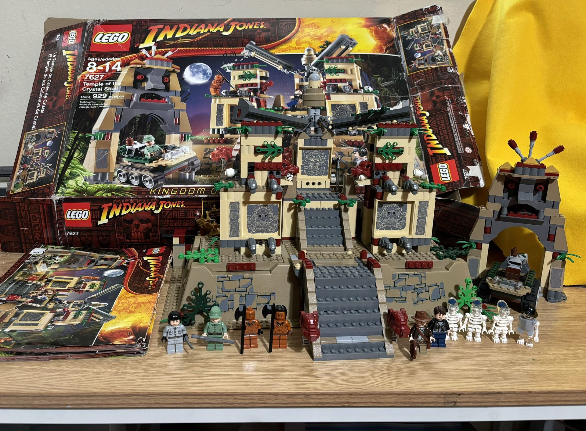 Lego Indiana Jones Set 7627 Temple Of The Crystal Skull (READ DESCRIPTION)