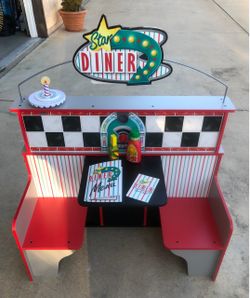 Melissa & Doug Star Diner Restaurant Play Set