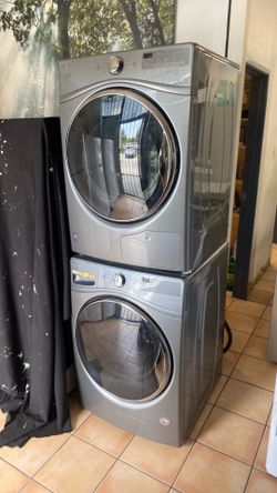 WASHER AND ELECTRIC DRYER 220V SET