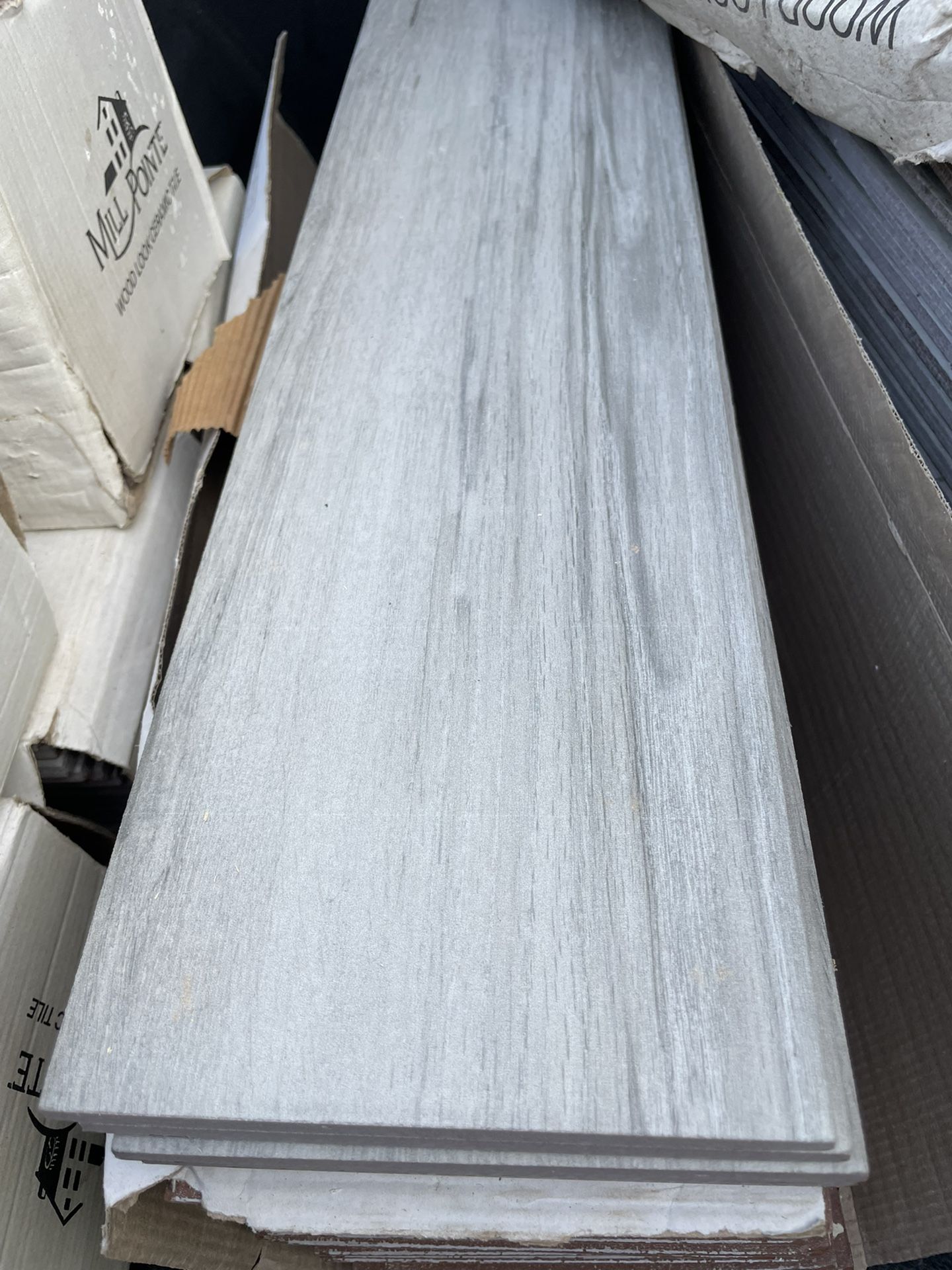 Wood Look Ceramic Tile (6x24 Carson Gray)