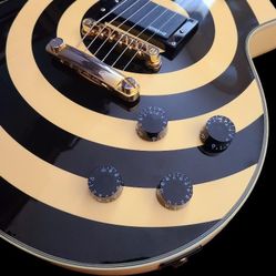Zakk Wylde Les Paul Custom Bullseye Epiphone by Gibson in Mint Condition with a Gibson HSC
