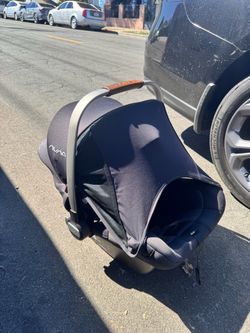 Nuna Infant Car Seat with Base