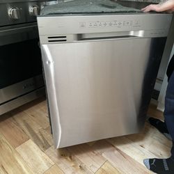 Samsung Dishwasher Brand New Used Once $200 OBO 