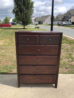 Tall 5-drawer chest dresser