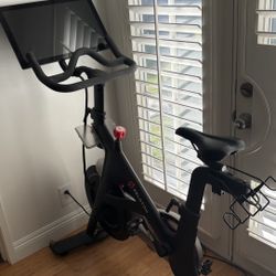 Peloton Bike
