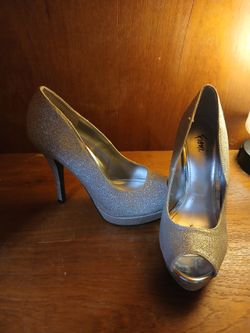 Fiona S5 silver heels