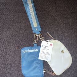 Lululemon Keychain & Wallet Set