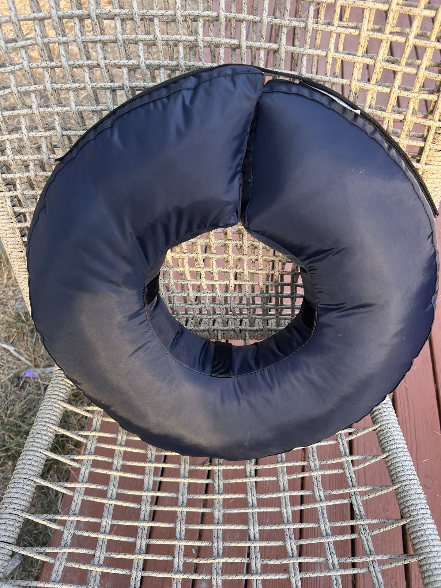 Dog Post-surgery Collar/cone (large/XL)