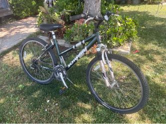 26” Schwinn mountain bike