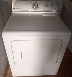 Dryer - Maytag 