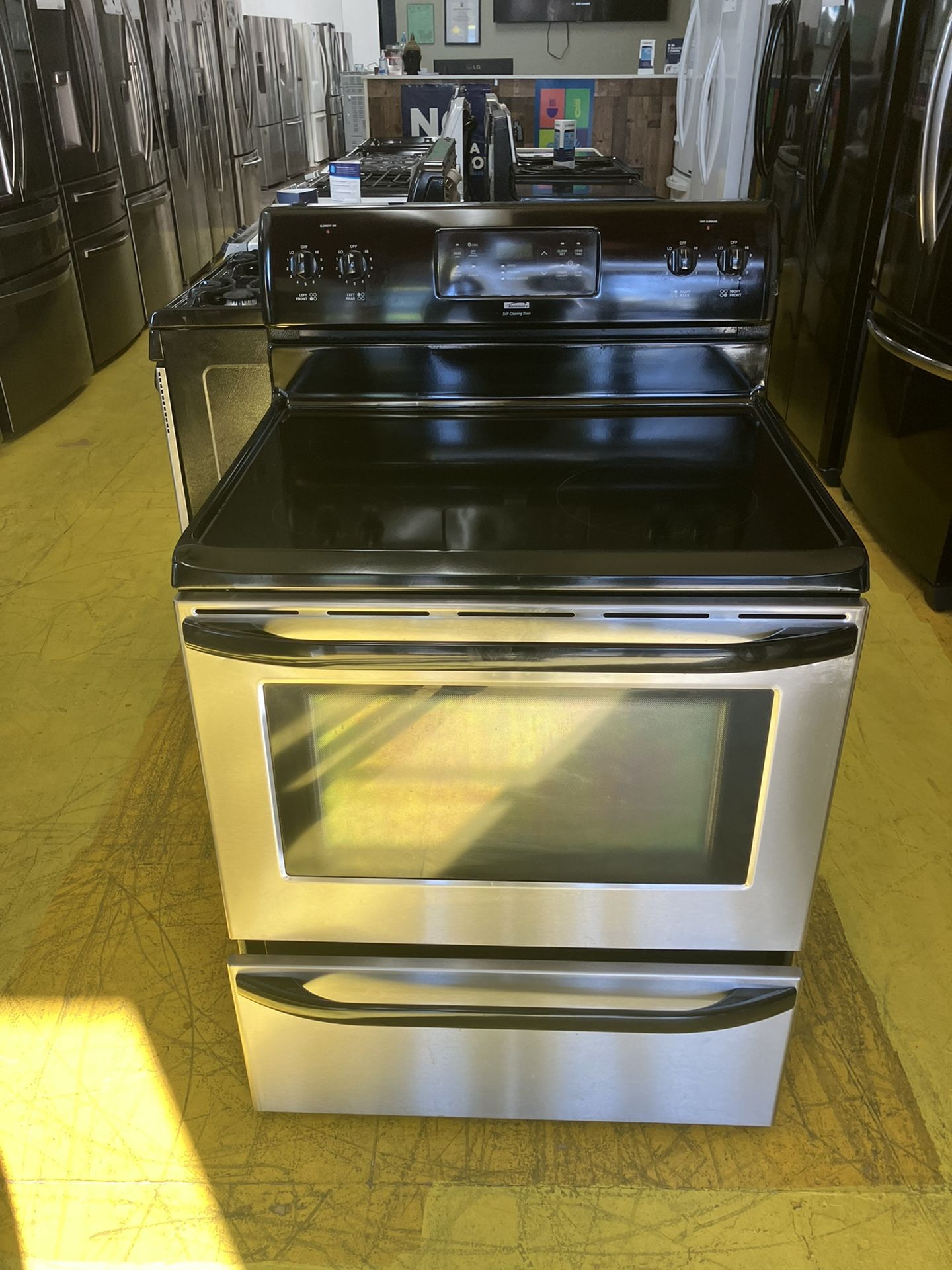 KENMORE STAINLESS STEEL ELECTRIC STOVE for Sale in North Providence, RI