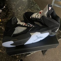 Jordan 5 Black Metallic 