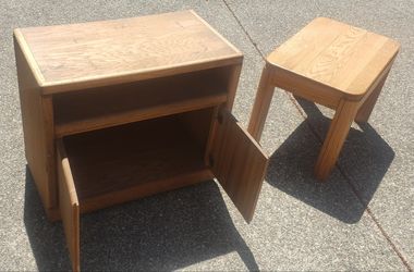 Oak end table & TV stand.. $55