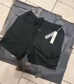 Essentials fear of god shorts Size L Black/dark gray