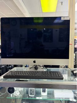 Apple MacBook