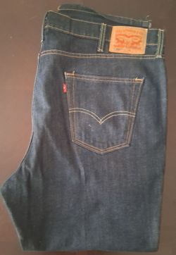 Levi's men's jeans, dark blue W46 L30 & light blue W38 L34