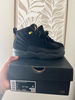 Air Jordan 12 Retro Black Taxi Size 1Y