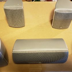 JBL 5.1 Surround Sound Speakers And Subwoofer